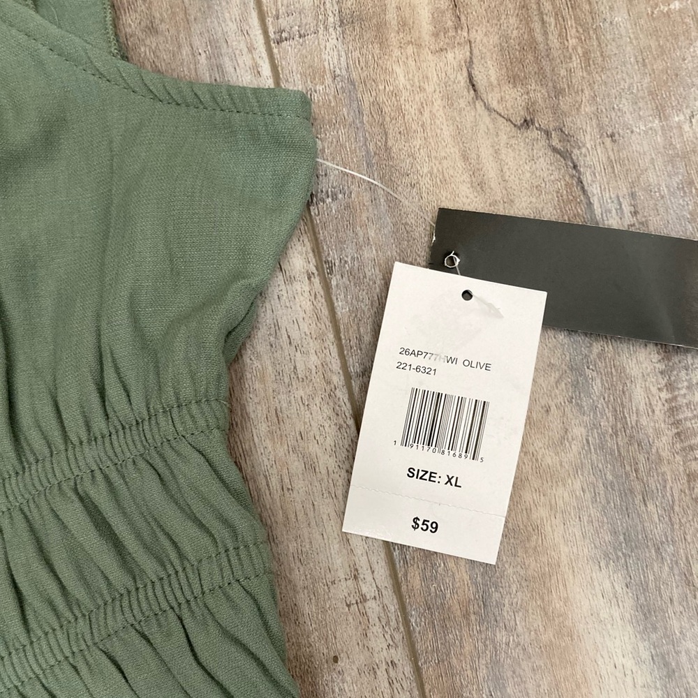 NWT Beautiful fit and flare dress size XL - Picture 5 of 8